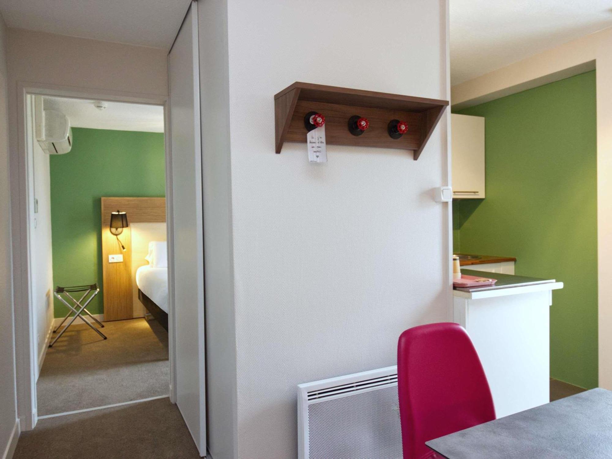 Greet Hotel Dijon Sud Longvic מראה חיצוני תמונה